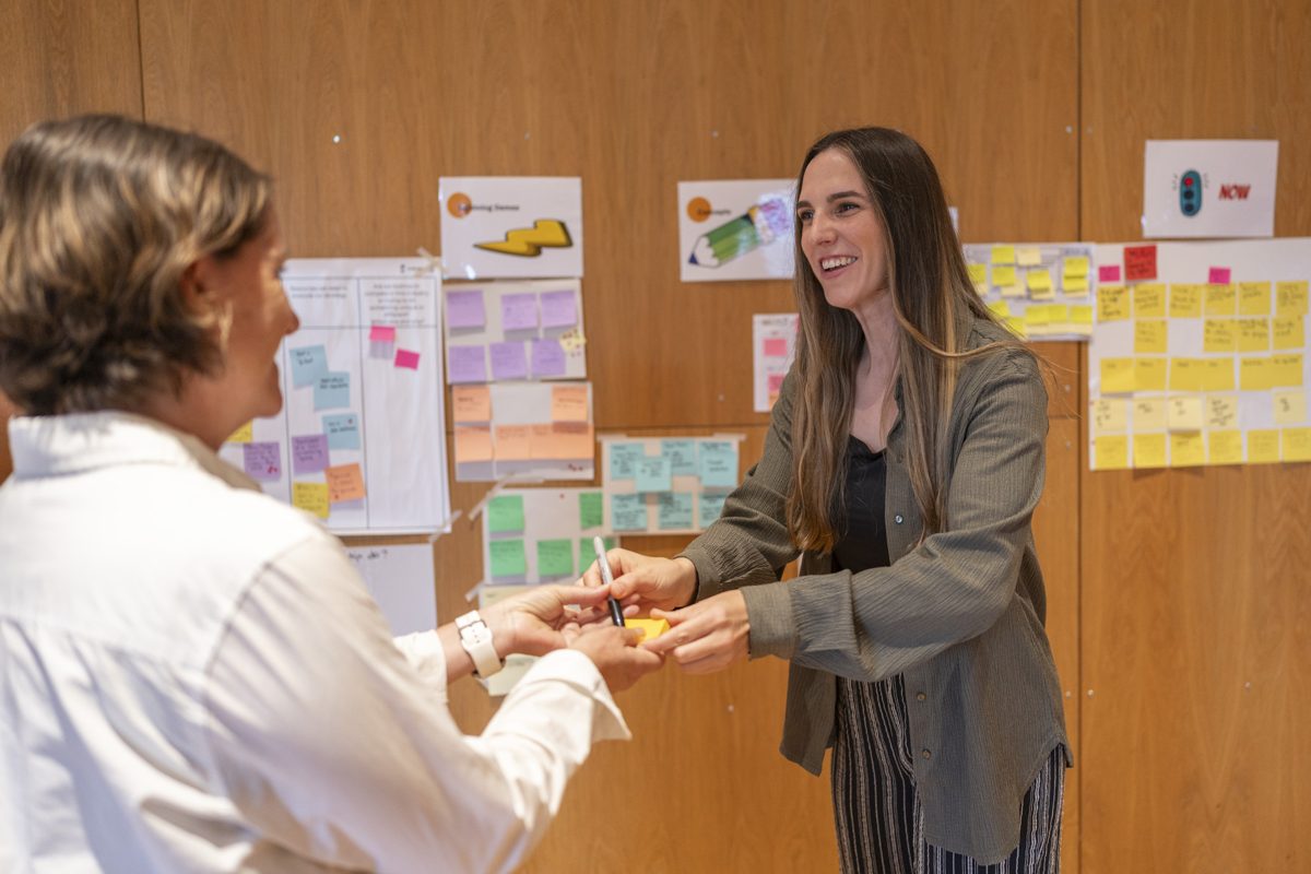 A participant leading her practice session