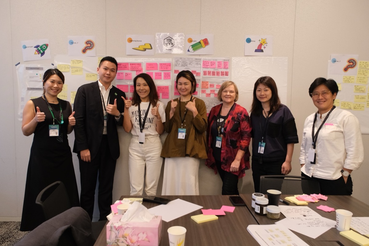 Cross-industry collaboration at the UnConference with diverse teams